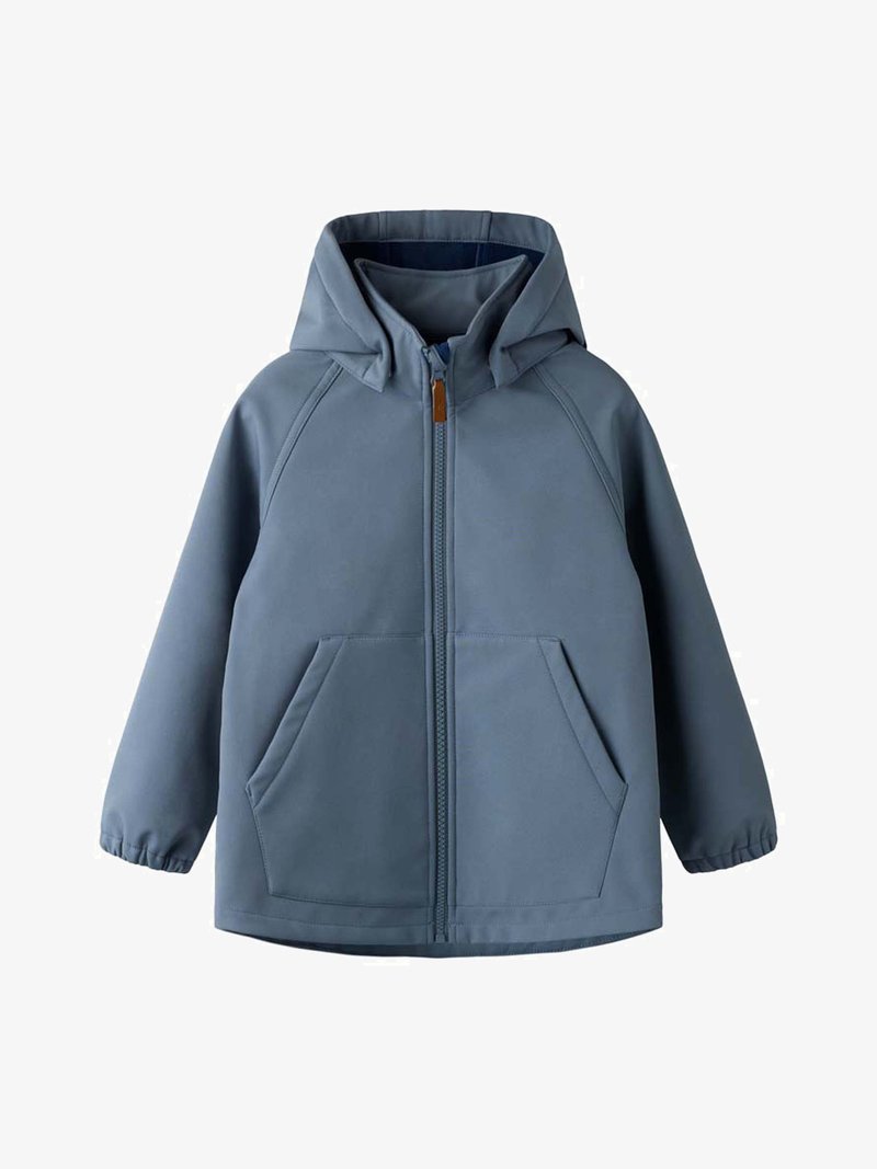 Giacca blu con cappuccio, cerniera frontale, due tasche oblique e polsini elastici sulle maniche lunghe.