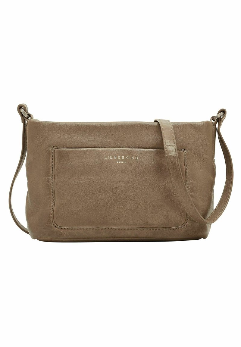 Sac bandoulière en cuir taupe avec bandoulière réglable et poche avant, marqué "Liebeskind Berlin" en relief à l'avant.