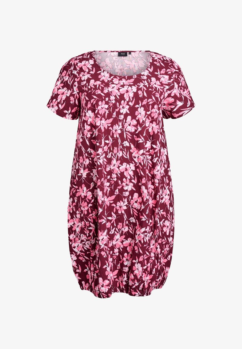 Robe ample à manches courtes avec motif floral rose sur fond rouge foncé, encolure arrondie et ourlet froncé.
