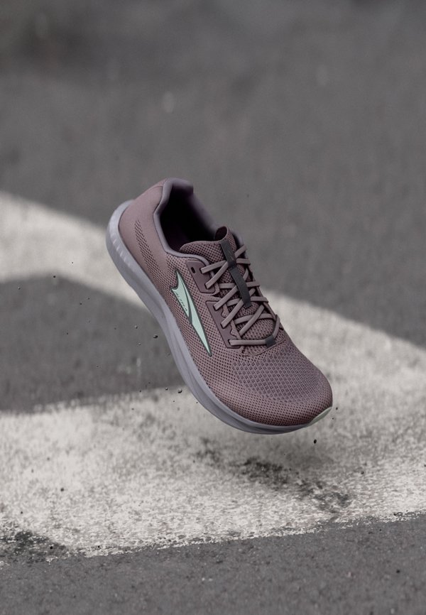 ESCALANTE 4 - Road running shoes - purple