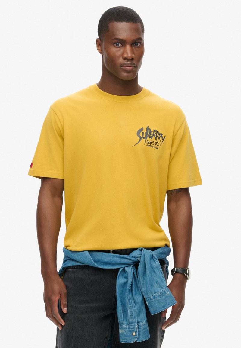 Superdry & Co LO-FI PUNK GRAPHIC - T-shirts print - oil yellow