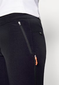 Salewa LAGORAI DST W PANT - Hlače za otvoreno - black out
