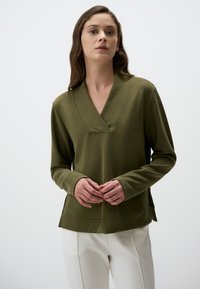 V-NECK LONG SLEEVE - Sweatshirt - khaki