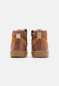 Petit Nord Copenhagen MOUNTAIN UNISEX - Visoke tenisice - rose/clay