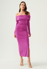 BWLDR PIEDRA MIDI - Shift-haljina - hot pink