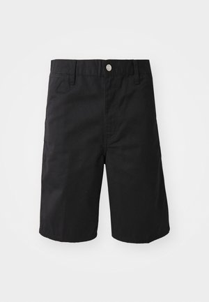 Calções de algodão pretos com corte reto, passantes para cinto, fecho com botão metálico e sem padrões ou detalhes visíveis.