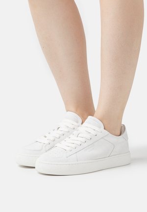 CPH157 - Sneakers - white