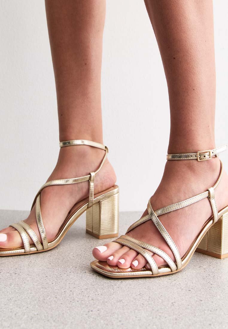 New Look - BLOCK HEEL MULTI STRAP - Sandals - gold, Enlarge