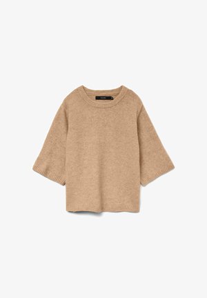 Bež svilen pulover z širokim okroglim izrezom, kratkimi rokavi in ribastimi manšetami. Mehka tekstura in sproščen kroj za udobje.