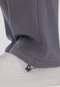 Pantalones deportivos - steel grey