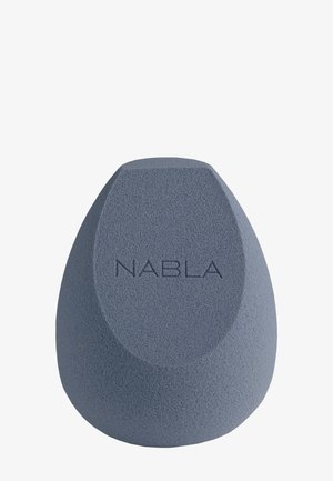 NABLA, BLENDED-UP MULTI-ANGLED SPONGE - Makeup sponges & blenders