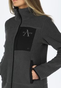 Slade COLORADO PILE - Fleecejas - black