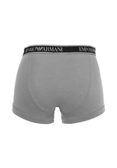 Γκρι ανδρικά μπόξερ με μαύρη μέση που φέρει το κείμενο και το λογότυπο "EMPORIO ARMANI", εμφανιζόμενα από πίσω.