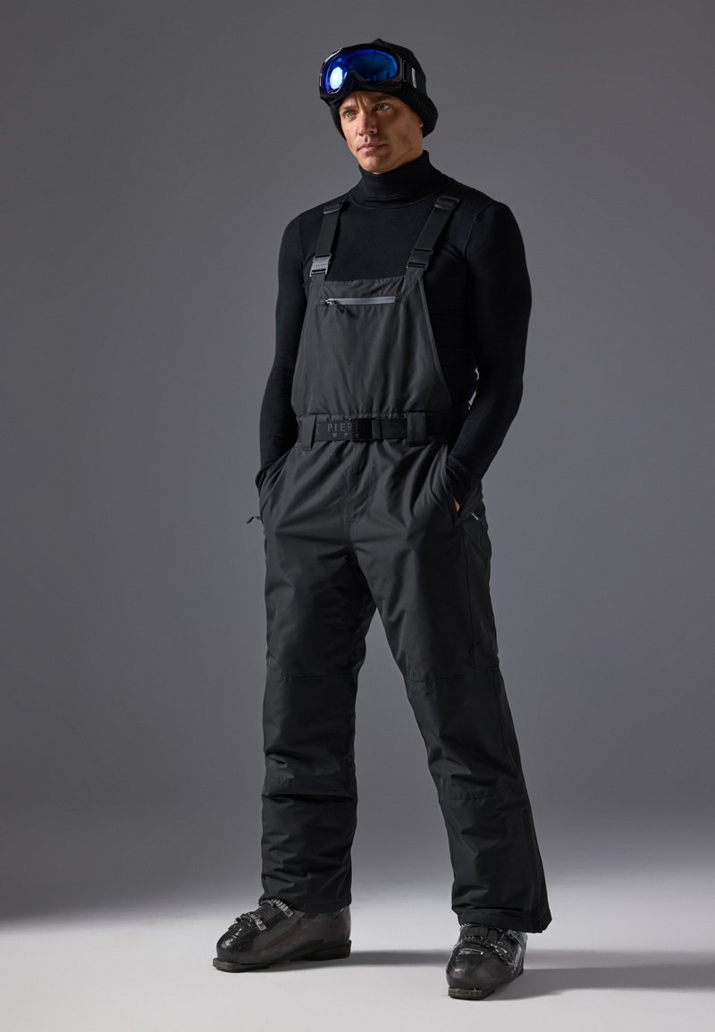 Pier One Sport - Peto - black, Ampliar