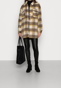 ONLY Tunn jacka - beige