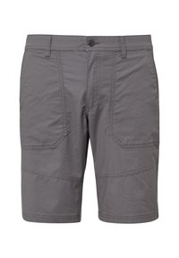 Shorts gris en tissu texturé, avec une fermeture éclair, un bouton de fermeture, et deux poches avant avec des coutures en biais pour plus de détails.
