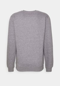 Sweat-shirt gris uni à manches longues vu de dos avec poignets et ourlet côtelés, doté d'un col rond.