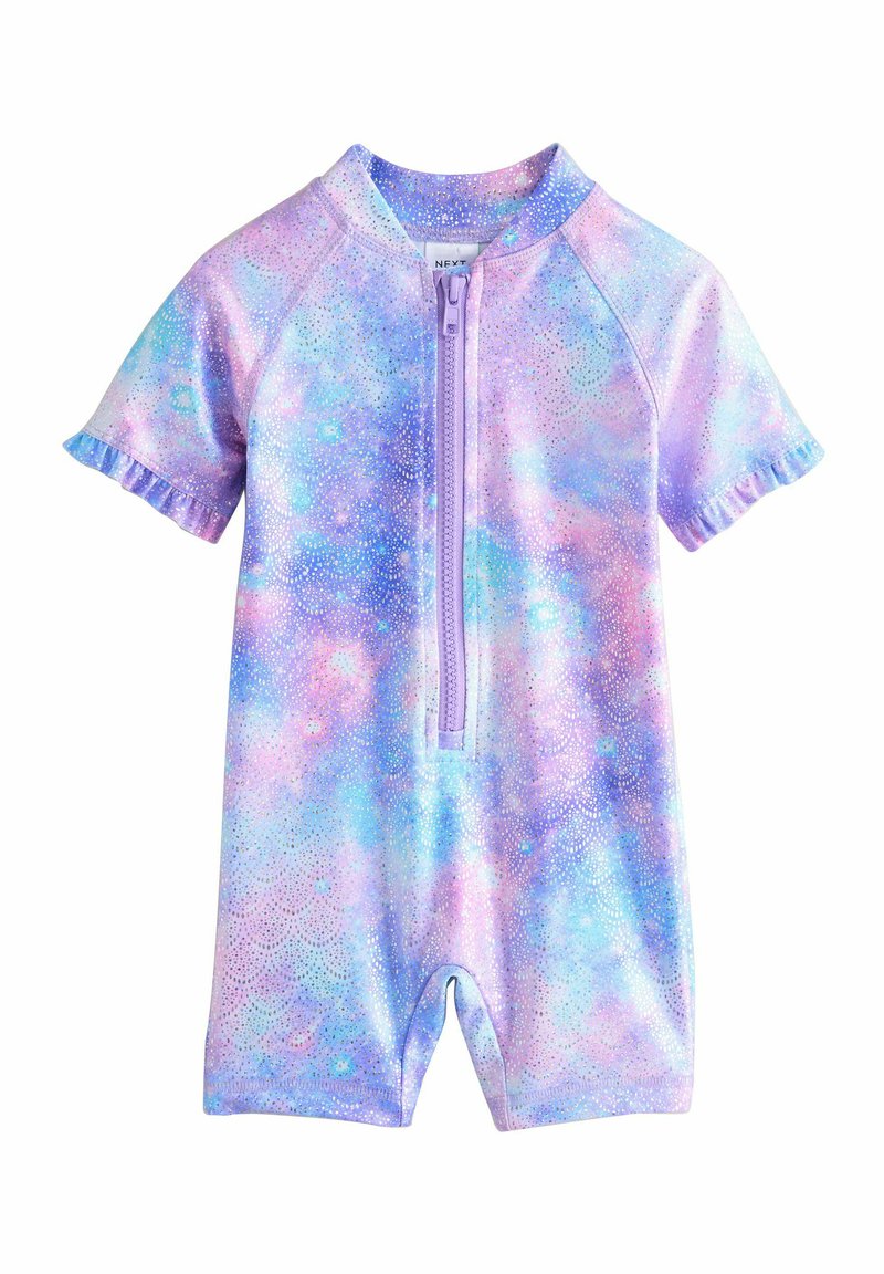 Maillot de bain à manches courtes, violet et bleu avec un motif de galaxie irisé, fermeture éclair à l'avant et bords de manches volants. Tissu extensible pour le confort.