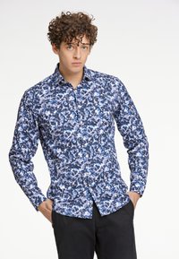 Lindbergh AOP FLORAL L/S - Overhemd - navy