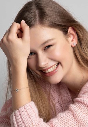 BUCHSTABE MIT ZIRKONIA LETTER - Bracelet - silver coloured