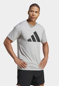 adidas Performance ESSENTIALS FEELREADY - Sports T-shirts - grey/black