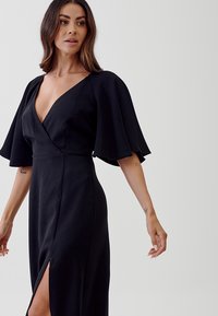 TUSSAH ABIGAIL MIDI - Denné šaty - black