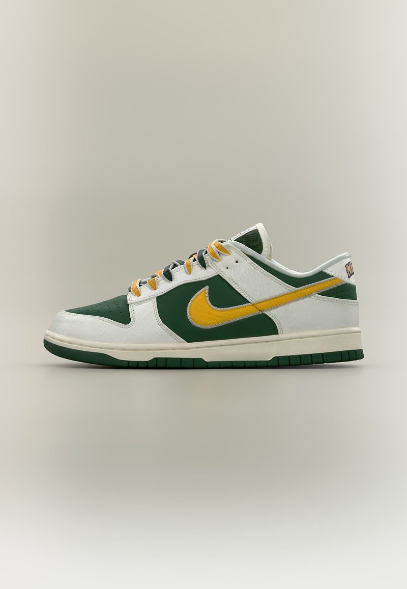DUNK sail/univ gold coloured/fir/univ red/black/off-white