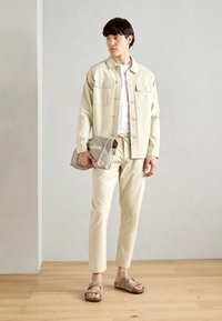 Lindbergh OVERSHIRT - Allvädersjacka - stone