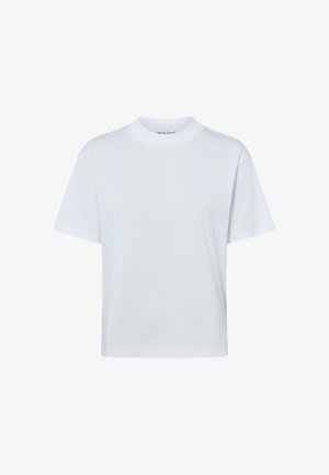 Prosty biały T-shirt z krótkim rękawem i okrągłym dekoltem, o luźnym kroju, bez widocznych logo lub wzorów.