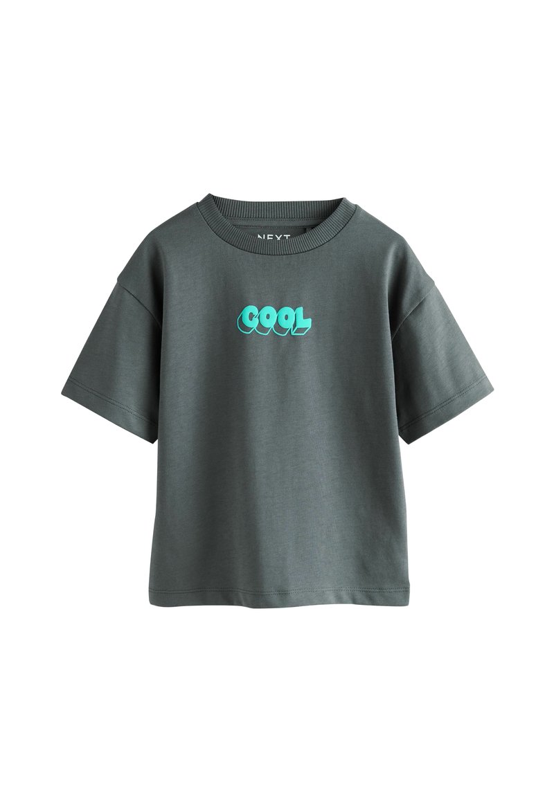T-shirt in cotone grigio scuro a maniche corte, con una grafica turchese "COOL" sul davanti e un collo a coste rotondo.