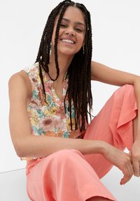 QS MIT RAFFUNG - Bluse - beige