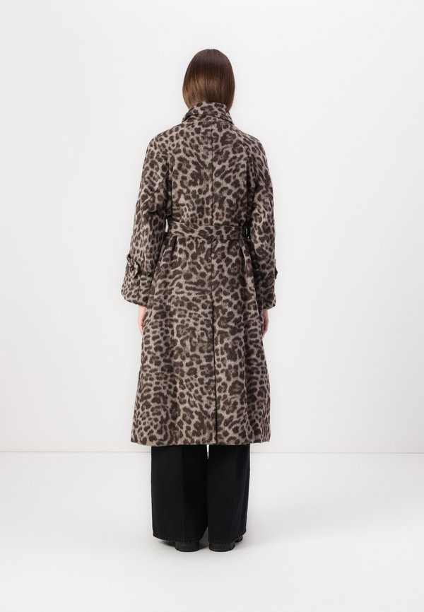 BELT COAT BUTTONS - Classic coat4