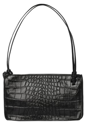 Borsa a mano in pelle nera con texture a coccodrillo, forma rettangolare e due manici sottili. Finitura liscia con chiusura a zip.