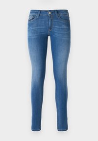 Niebieskie dżinsy skinny z pośrednim stanem, tradycyjnym pięciokieszeniowym fasonem oraz delikatnym wyblaknięciem na nogawkach.