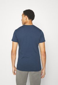 Mads Nørgaard THOR TEE - Pamata T-krekls - navy