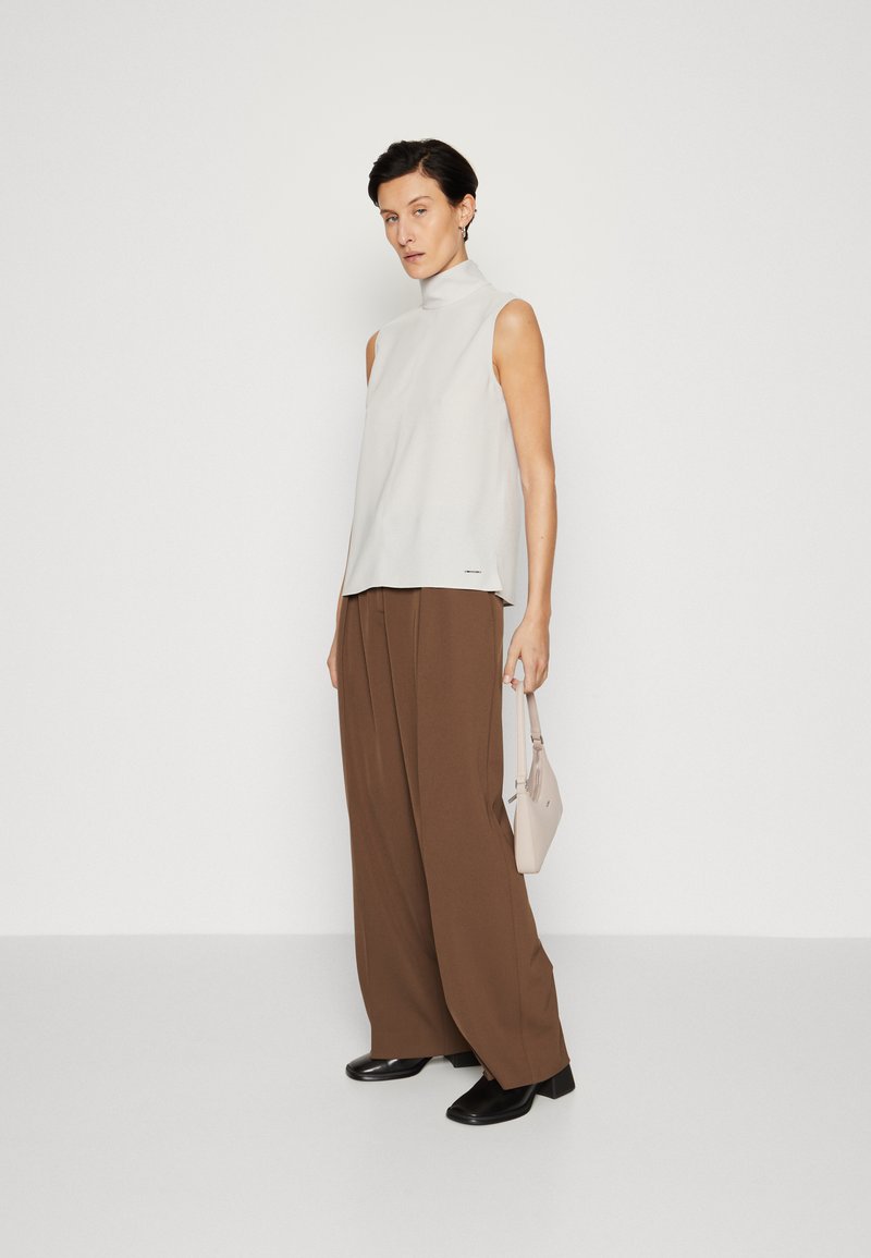 Calvin Klein STRUCTURE MOCK NECK - Top - morning haze