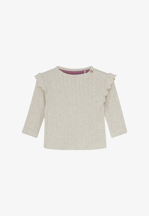 Crème lange mouwen peuter T-shirt met verticale ribbelstructuur, ruches op de schouders en een ronde halslijn met een kleine knoopsluiting.
