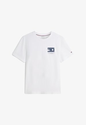 Tommy Hilfiger, BRAND LOVE - Μπλουζάκι με στάμπα - white