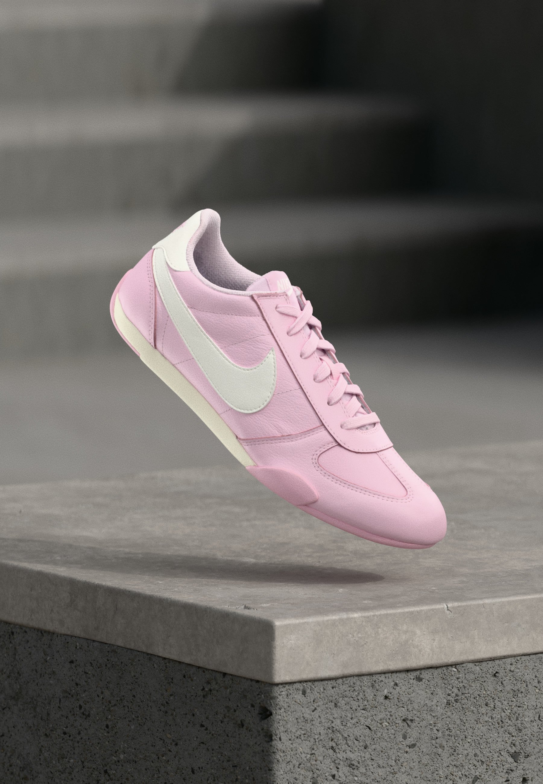 Nike Sportswear SPRINT SISTER 2026 - Tenisky - pink foam/sail