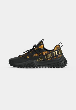 Versace Jeans Couture, FONDO HYBER - Маратонки - black/gold-coloured