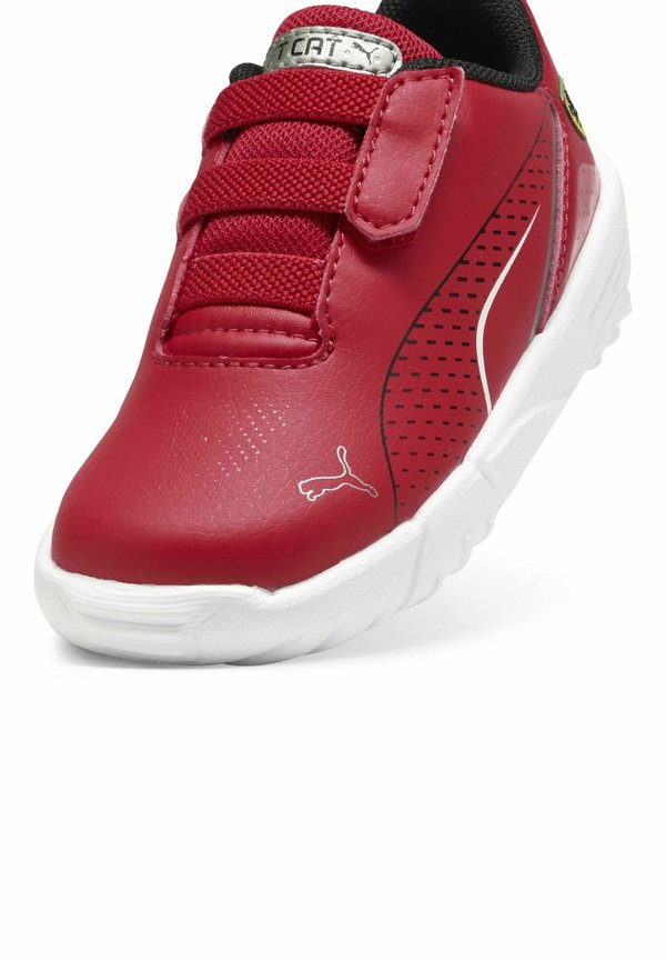 SCUDERIA FERRARI HP DRIFT CAT – Lauflernschuh