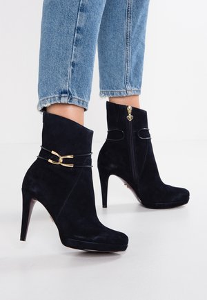 Højhælede støvletter - blue