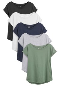 Pet kratkih rukava T-shirt majica u crnoj, bijeloj, mornarskoj, sivoj i zelenoj boji. Svaka majica ima okrugli izrez i prevrnute rukave, izrađene su od mekanog pamučnog materijala.