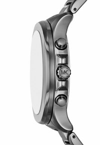 Smartwatch in acciaio inox argentato con cassa rettangolare, due pulsanti e una corona testurizzata. Presenta una superficie liscia e riflettente.