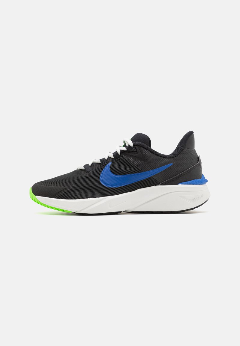 Nike Performance - STAR RUNNER 4 UNISEX - Competition running shoes - black/racer blue/summit white/green strike, Enlarge