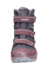 Bordeauxrode en grijze wandelschoenen met een gewatteerde kraag, drie klittenbandsluitingen en een gestructureerde rubberen zool voor grip.