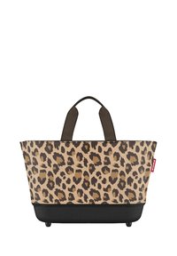 Bolsa de tote de estampado de leopardo con un patrón en beige y marrón. Base negra con asas cortas marrones. Presenta un diseño estructurado y material resistente.