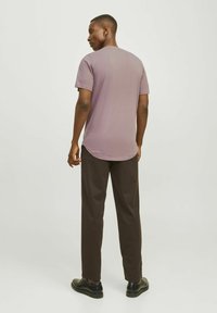 Jack & Jones JJENOA TEE CREW NECK - T-shirts basic - twilight mauve