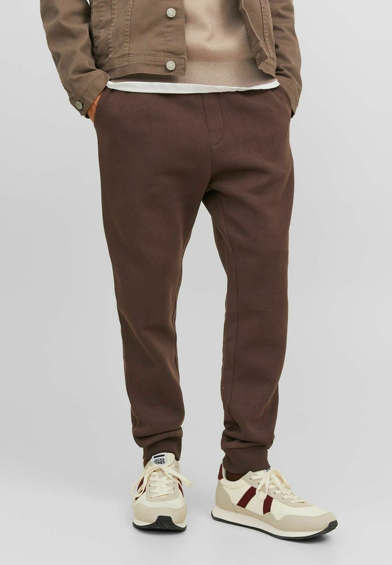 Jack & Jones - STGORDON BRADLEY GMS - Trainingsbroek - seal brown, Vergroten