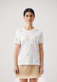 ONLY Petite ONLKETTY LIFE O NECK - Marškinėliai su spaudiniu - bright white